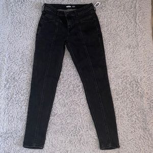 Old Navy Rockstar Jeans w/ Seam Down The Middle